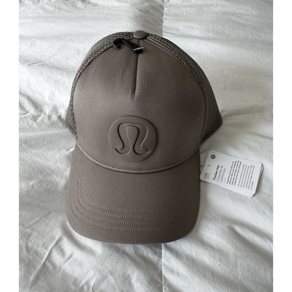 New Lululemon Hat Cap Strap Gray Mesh Athletic Patch Logo Trucker L/XL